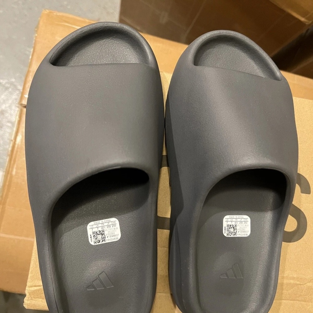 Yeezy Charcoal Slide Sandals
